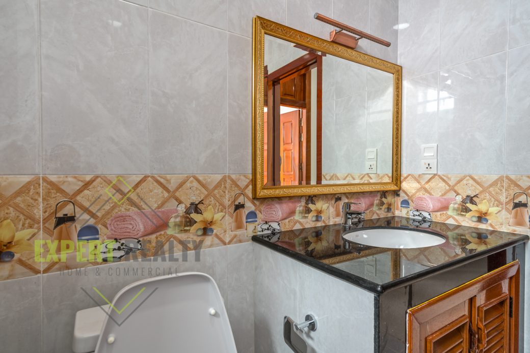 Apartment For Rent In Phnom Penh-11