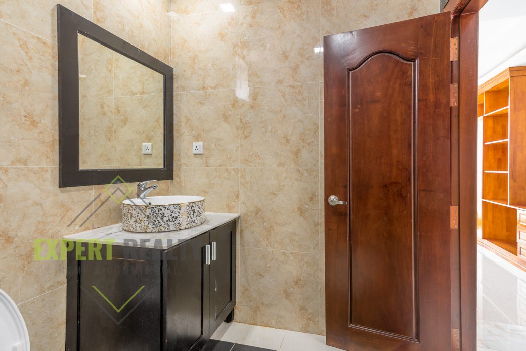 Apartment For Rent In Phnom Penh-4