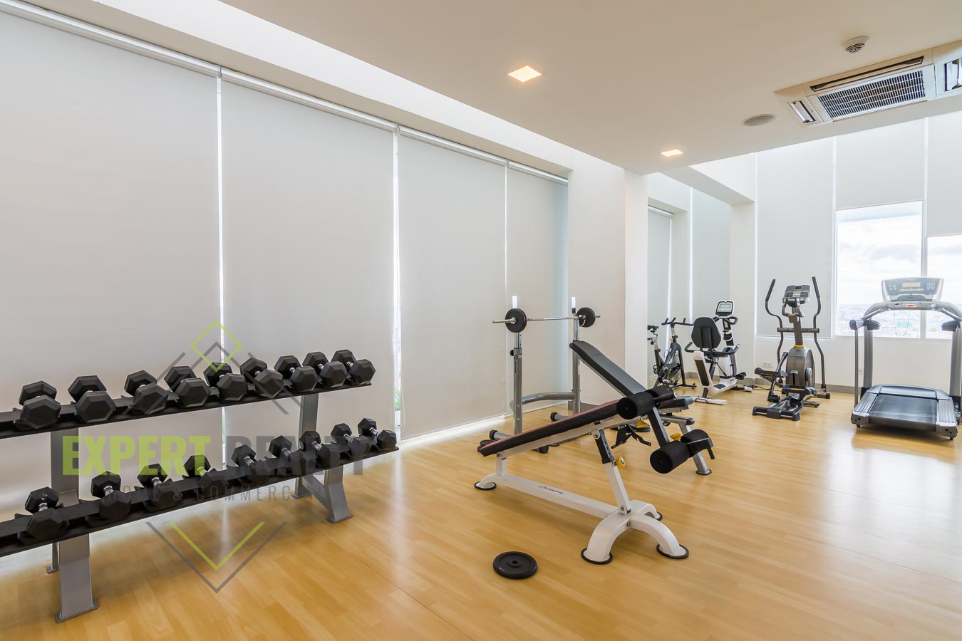 Tomnop Tek Studio Room Gym Pool Steam Sauna Jacuzzi Expert Realty