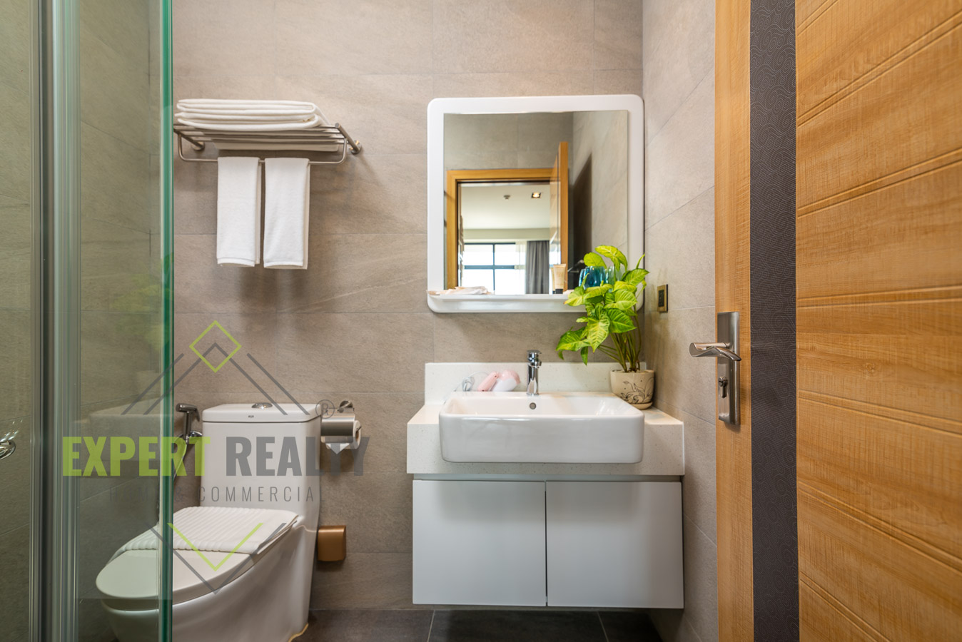 Condo For Rent In Cambodia BKK1 Area Studio Room with Gym and Pool